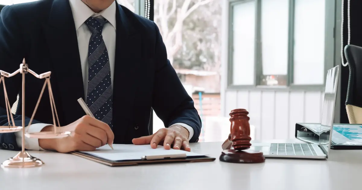 Should I Hire a Personal Injury Lawyer?