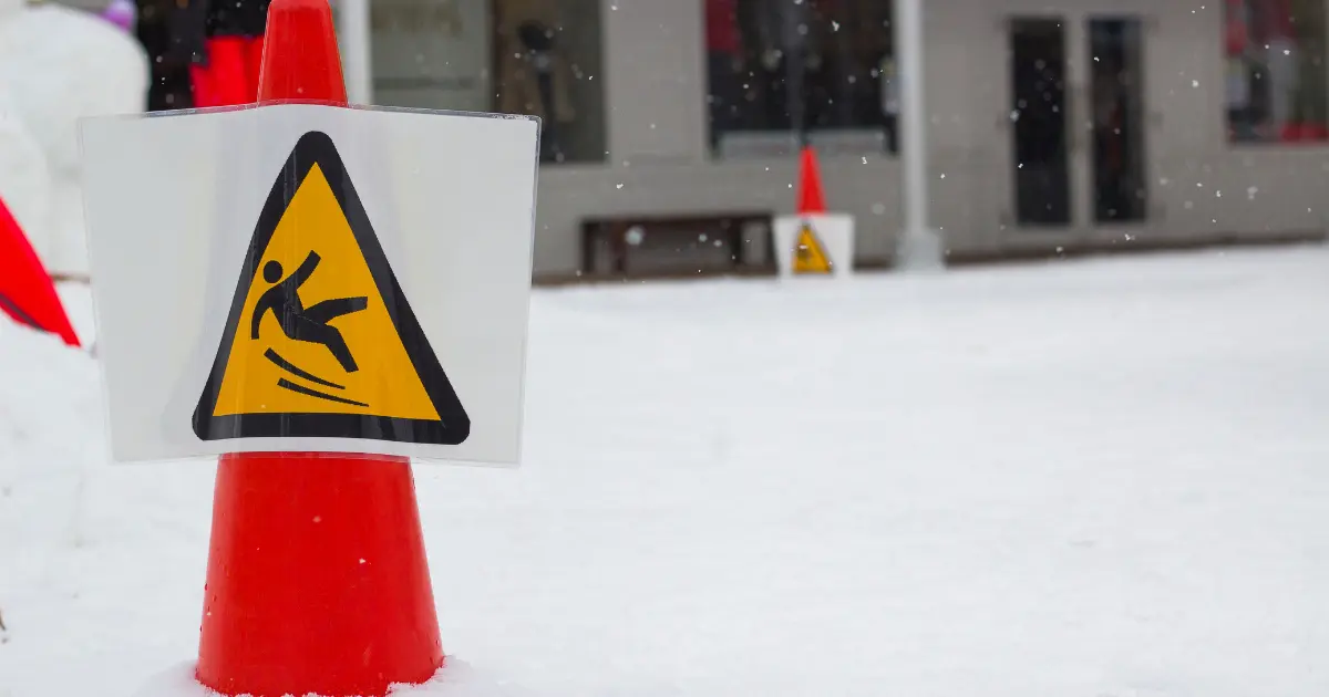 How to Avoid a Slip and Fall in the Winter